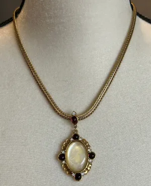 1928 Gold Tone Red Stone Cabochon Etched MOP Pendant Necklace