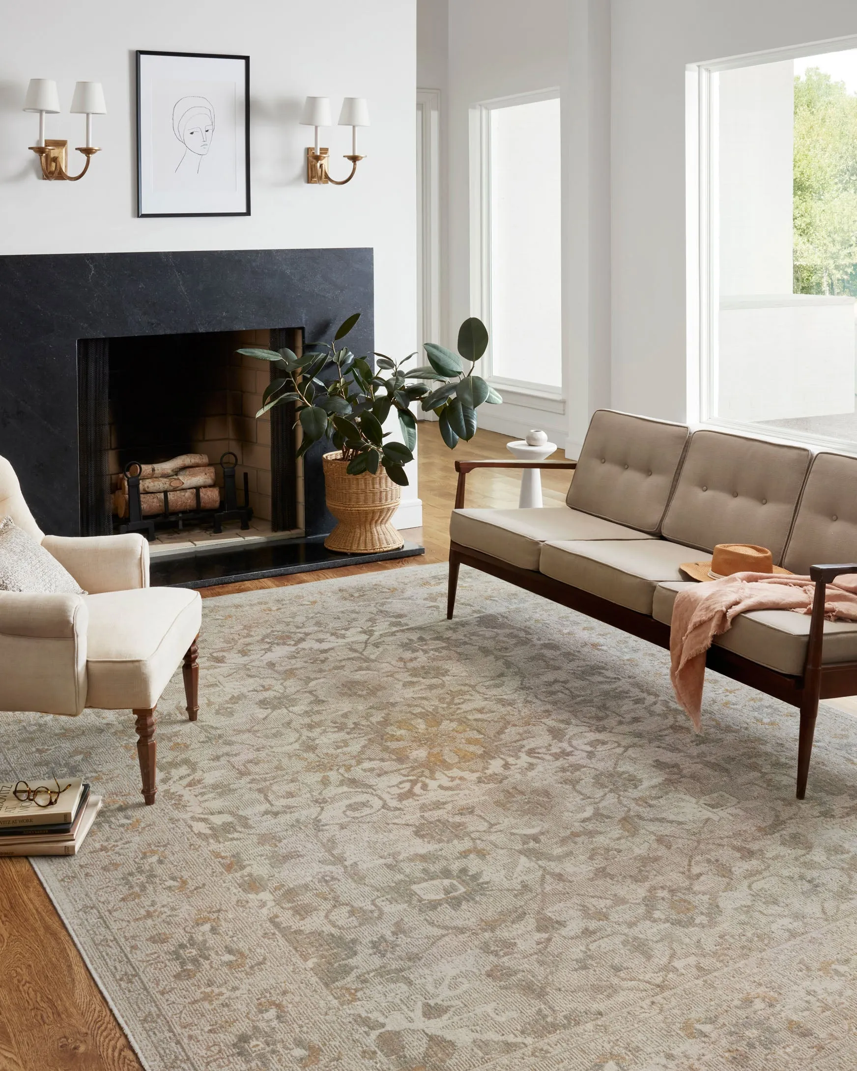 Chris Loves Julia x Loloi - Rosemarie Collection - Traditional Power Loomed Rug in Ivory & Natural (ROE-02)