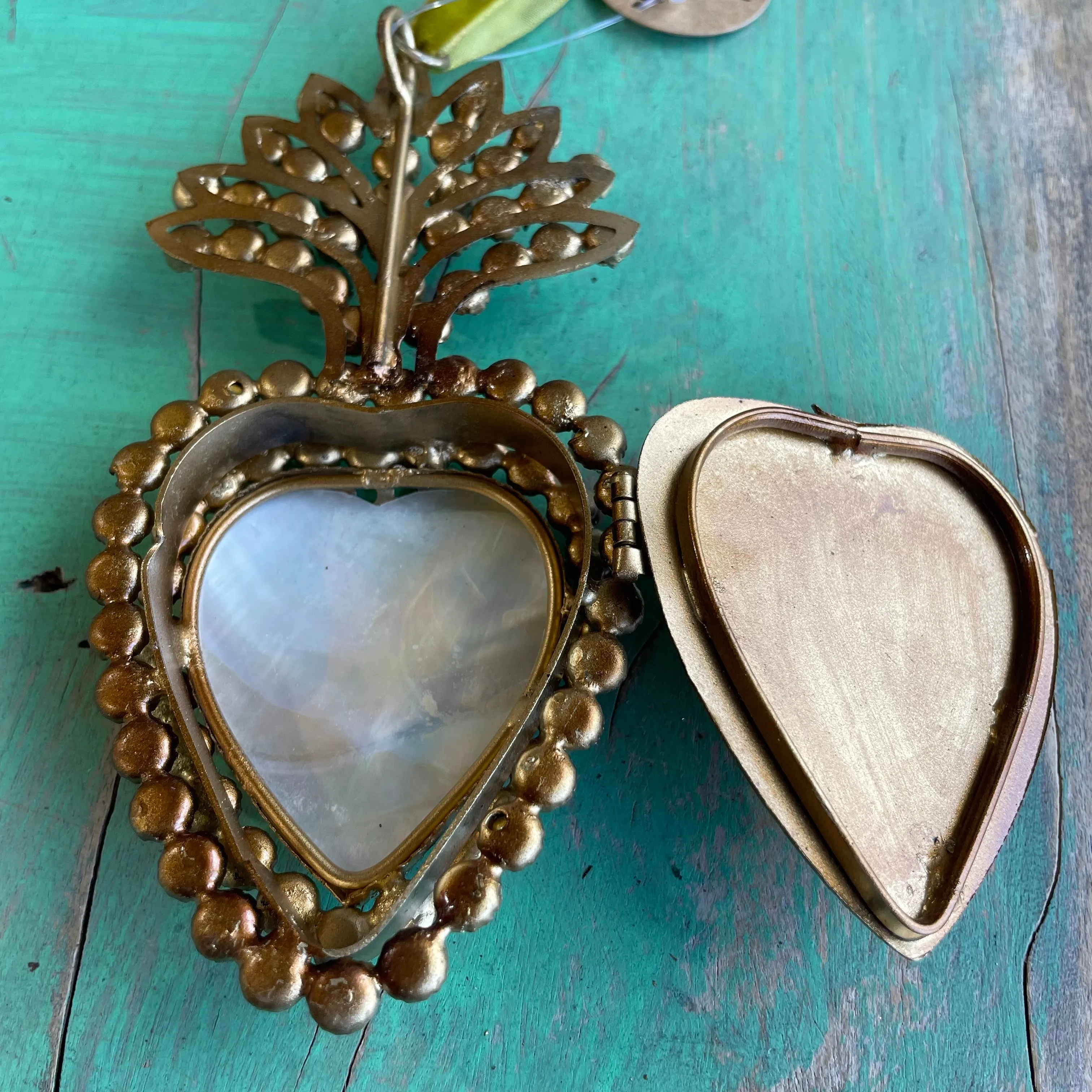 Mother of Pearl Sacred Heart Box