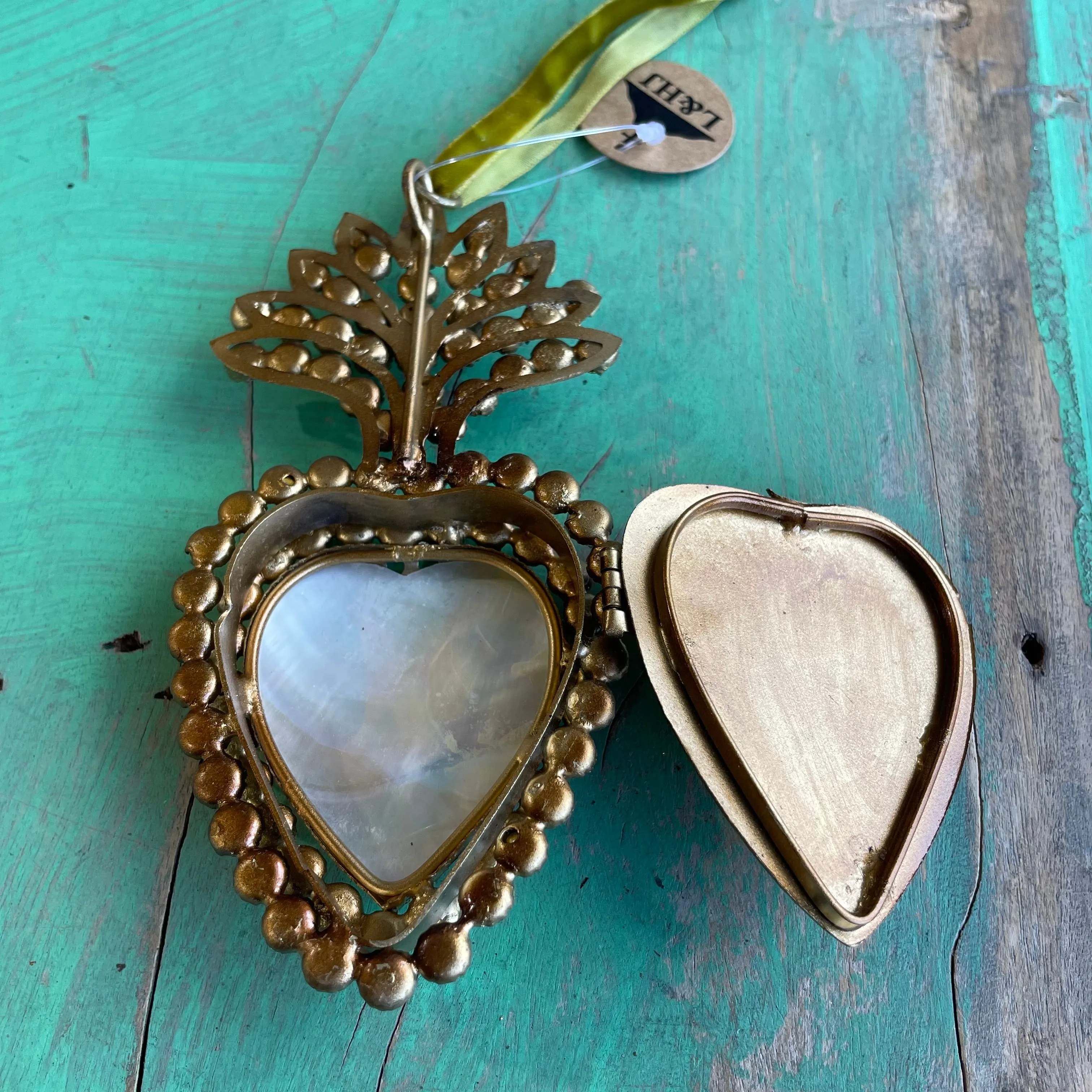 Mother of Pearl Sacred Heart Box