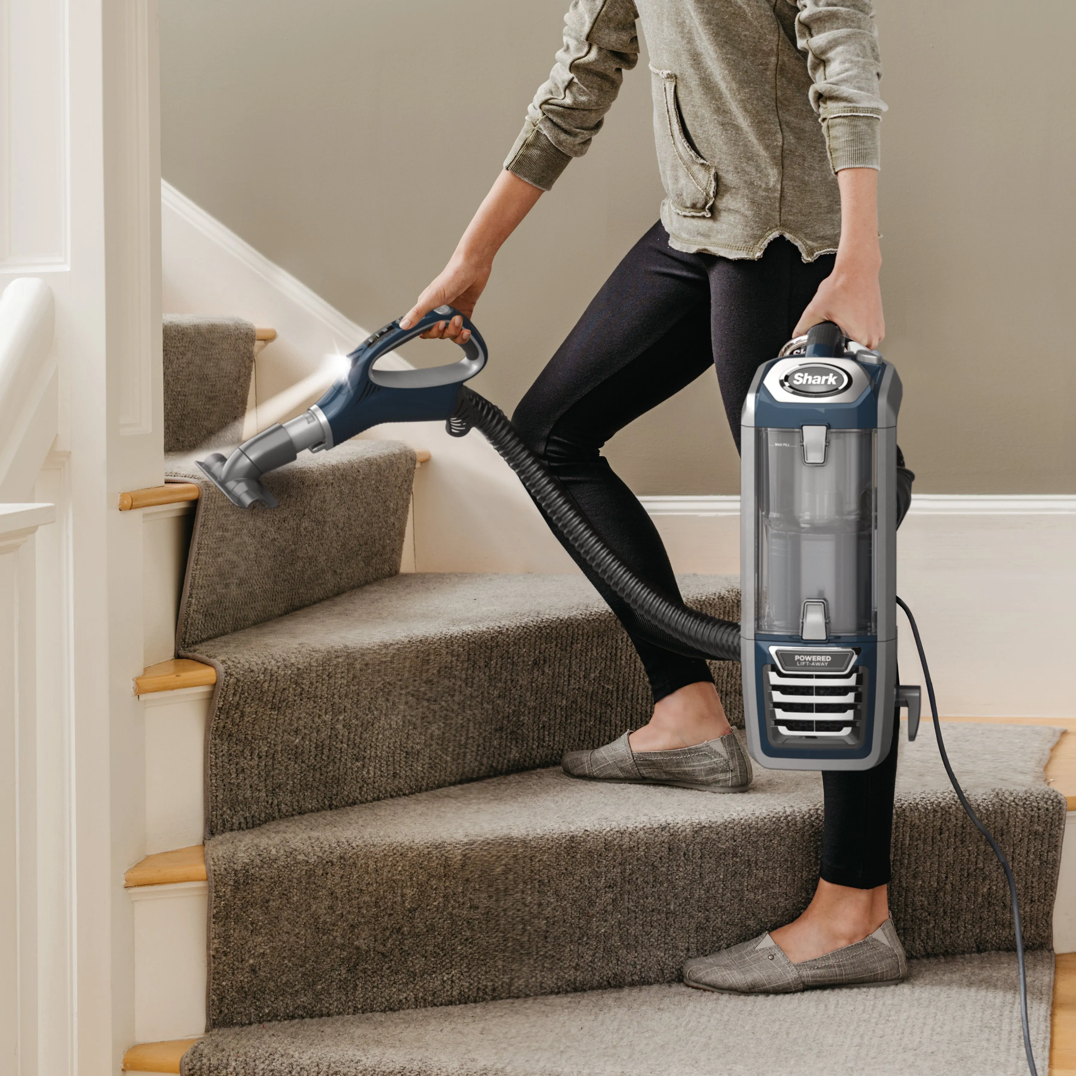 Shark DuoClean Powered Lift-Away Upright Vacuum (NV830)